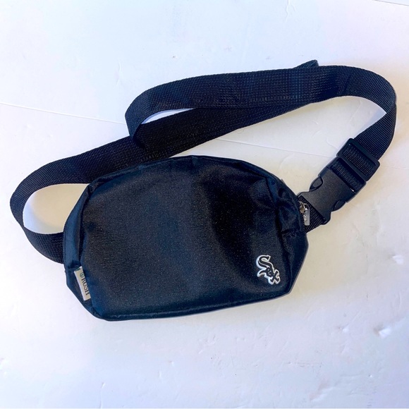 Rush Handbags - Chicago‎ White Sox Crossbody Bag/Fannie Pack